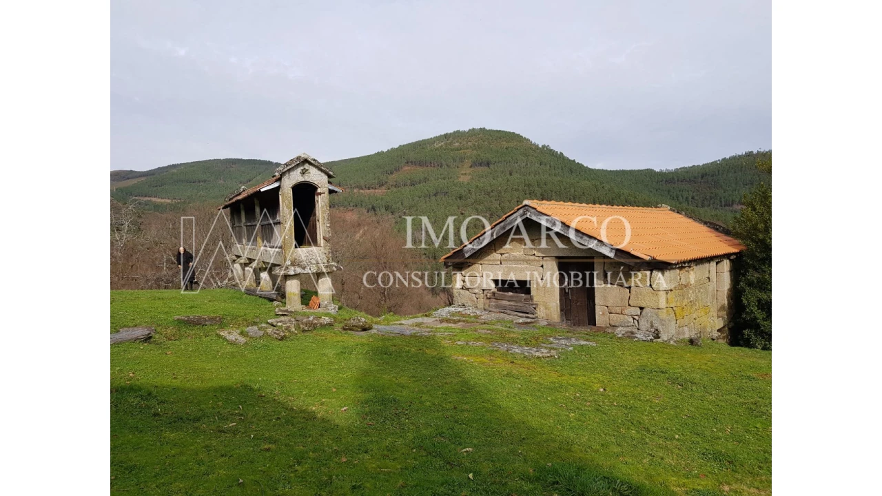 Quinta T4 para Venda em Salto Foto 3