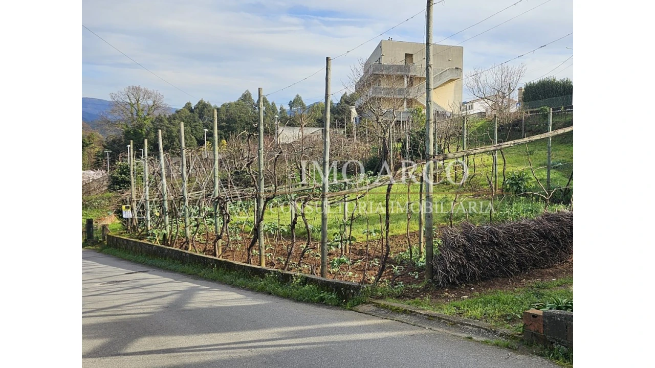Terreno para Venda em Arco de Baúlhe e Vila Nune Foto 7