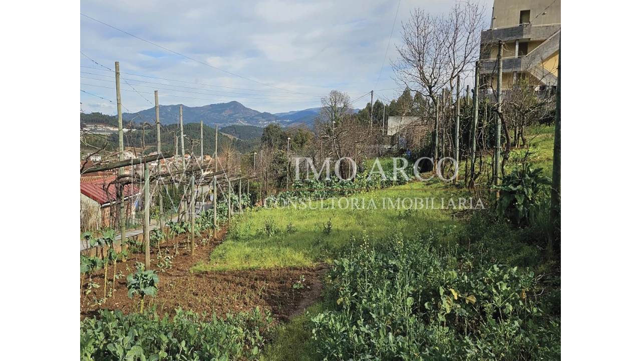 Terreno para Venda em Arco de Baúlhe e Vila Nune Foto 11