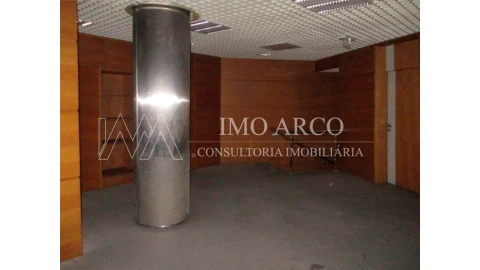 Loja para Venda em Paços de Ferreira