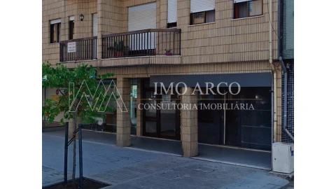 Loja para Venda em Paços de Ferreira