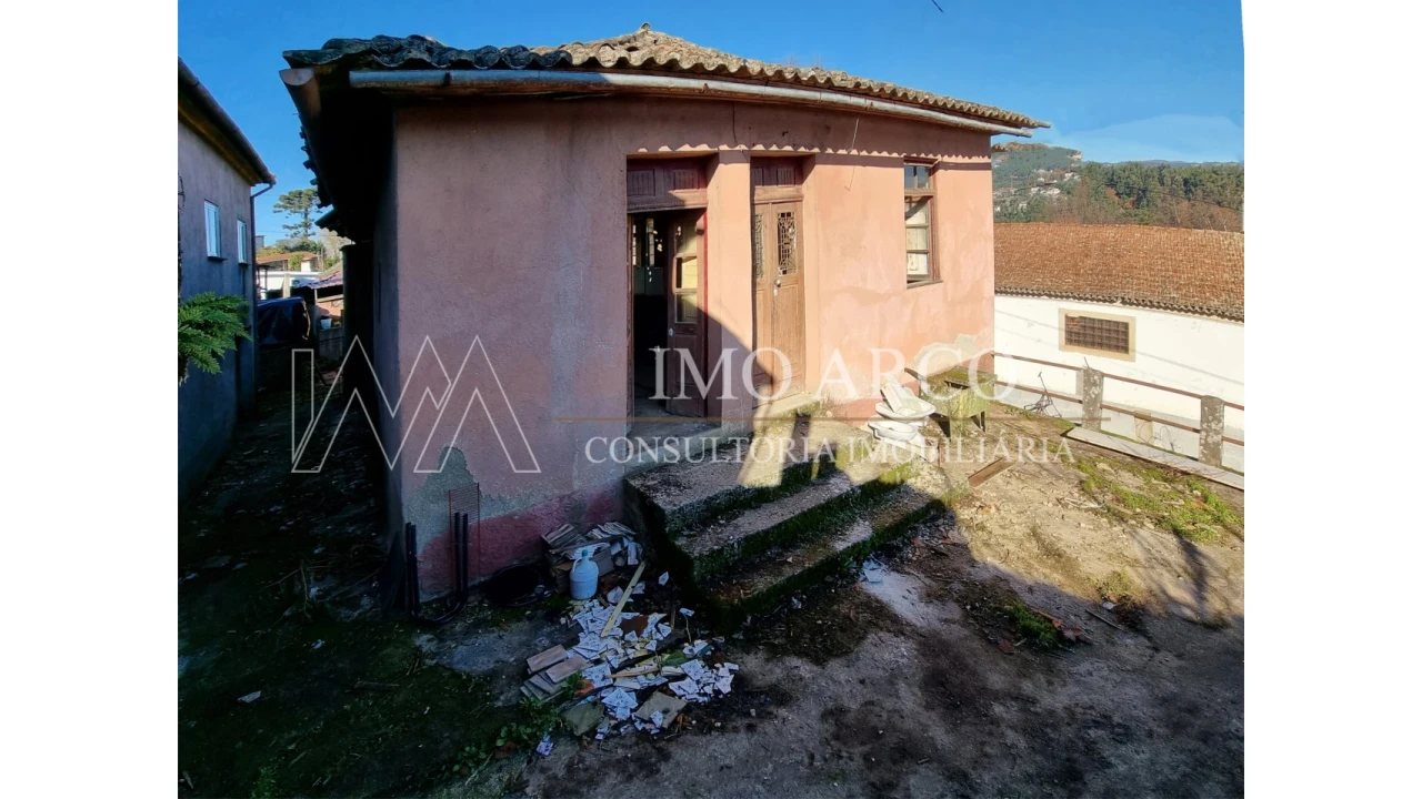 Moradia T4 para Venda em Arco de Baúlhe e Vila Nune Foto 10