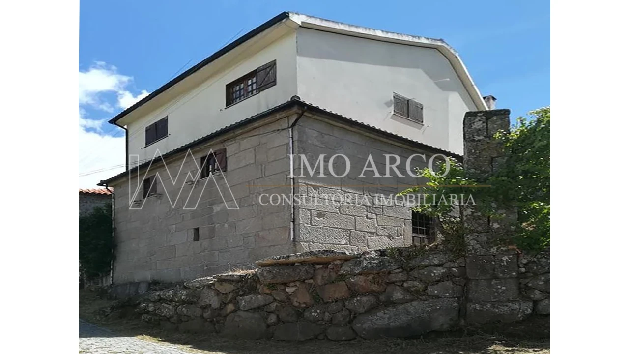 Moradia T5 para Venda em Telões Foto 15