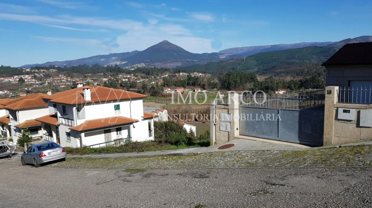 Terreno para Venda em Britelo, Gémeos e Ourilhe Foto 3
