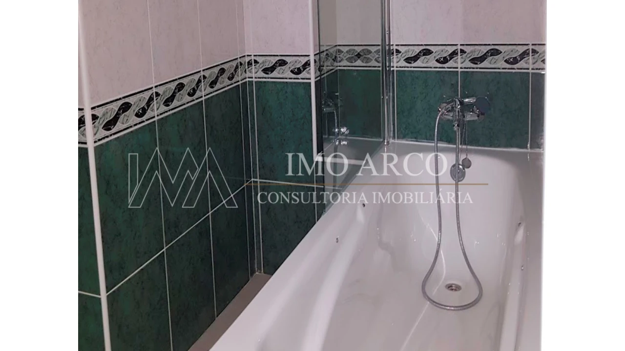 Apartamento T1 para Venda em Montalegre e Padroso Foto 8