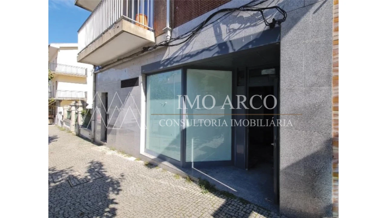 Loja para Venda em Bornes de Aguiar Foto 3