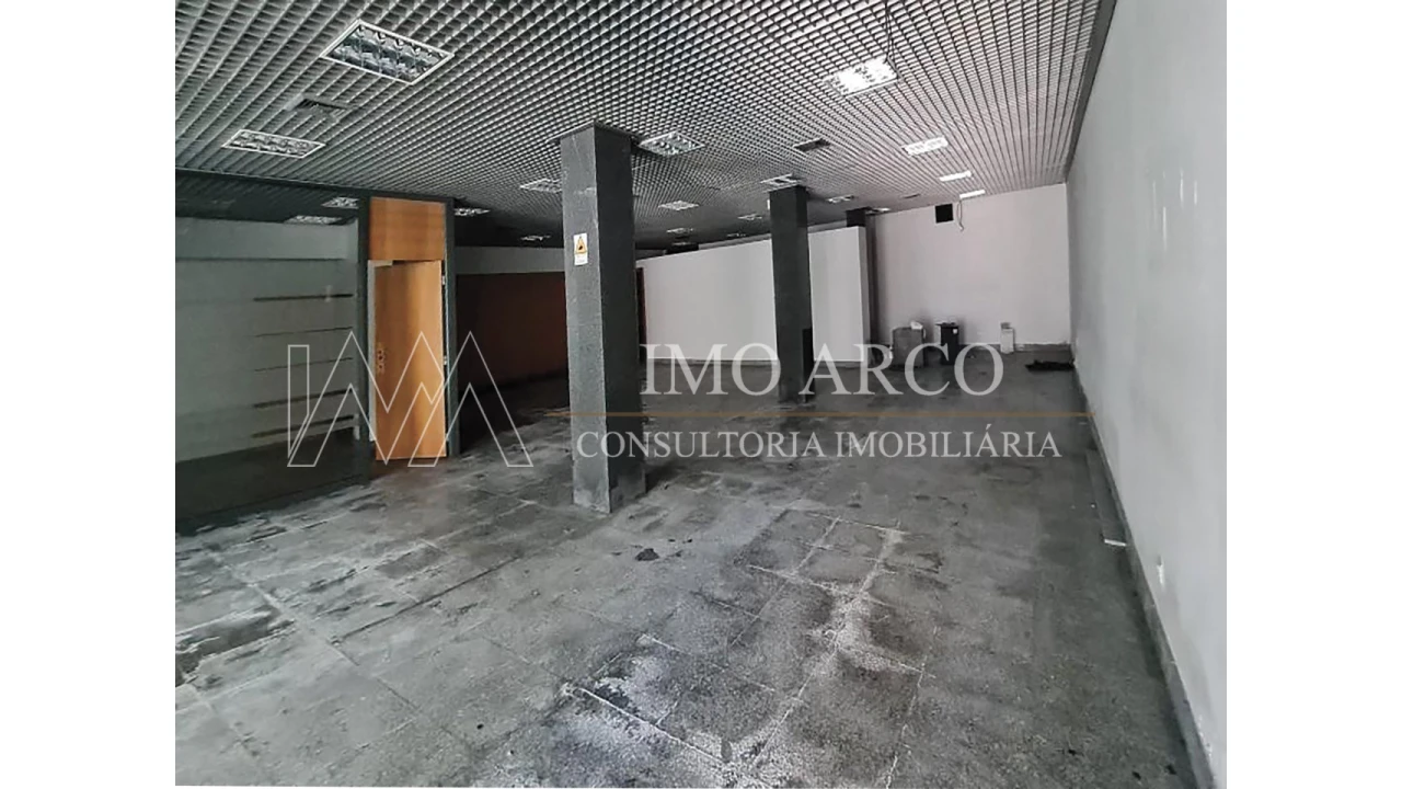 Loja para Venda em Bornes de Aguiar Foto 6