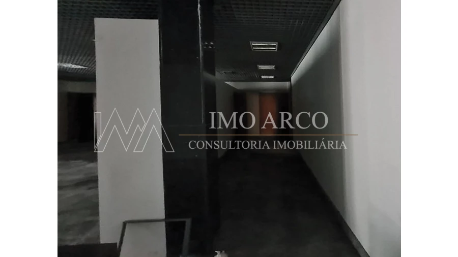 Loja para Venda em Bornes de Aguiar Foto 7