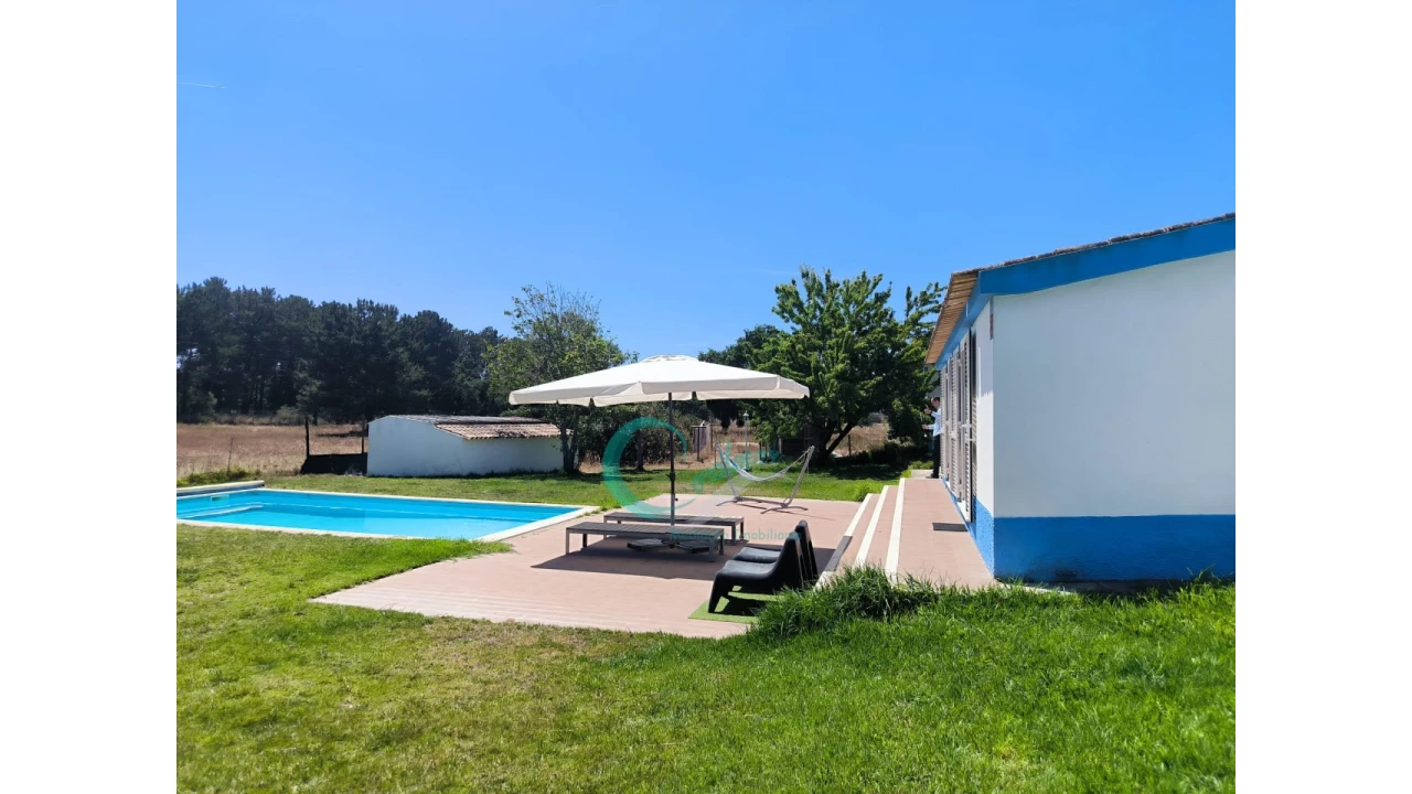 Quinta T4 para Venda em Azeitão (São Lourenço e São Simão) Foto 1