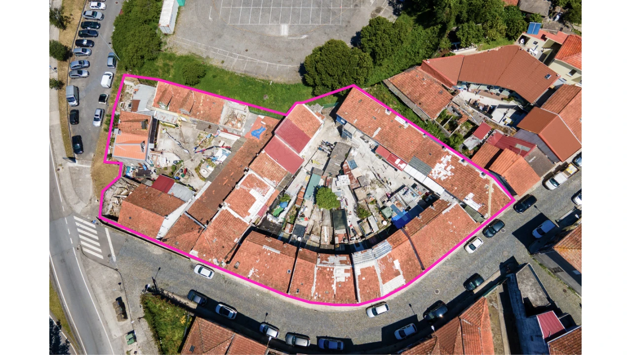 Prédio para Venda em Campanhã Foto 1