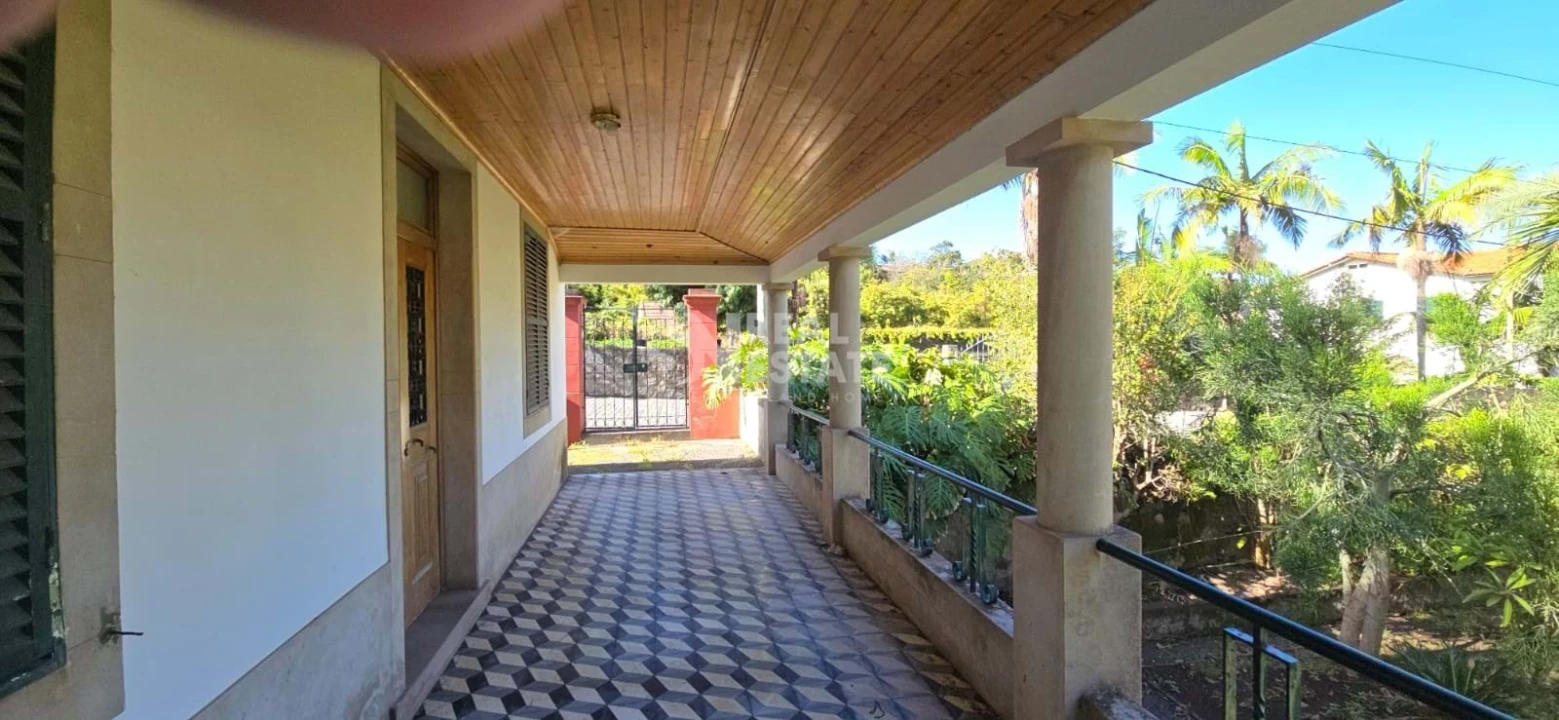 Moradia T4 para Venda em Ponta Delgada Foto 7