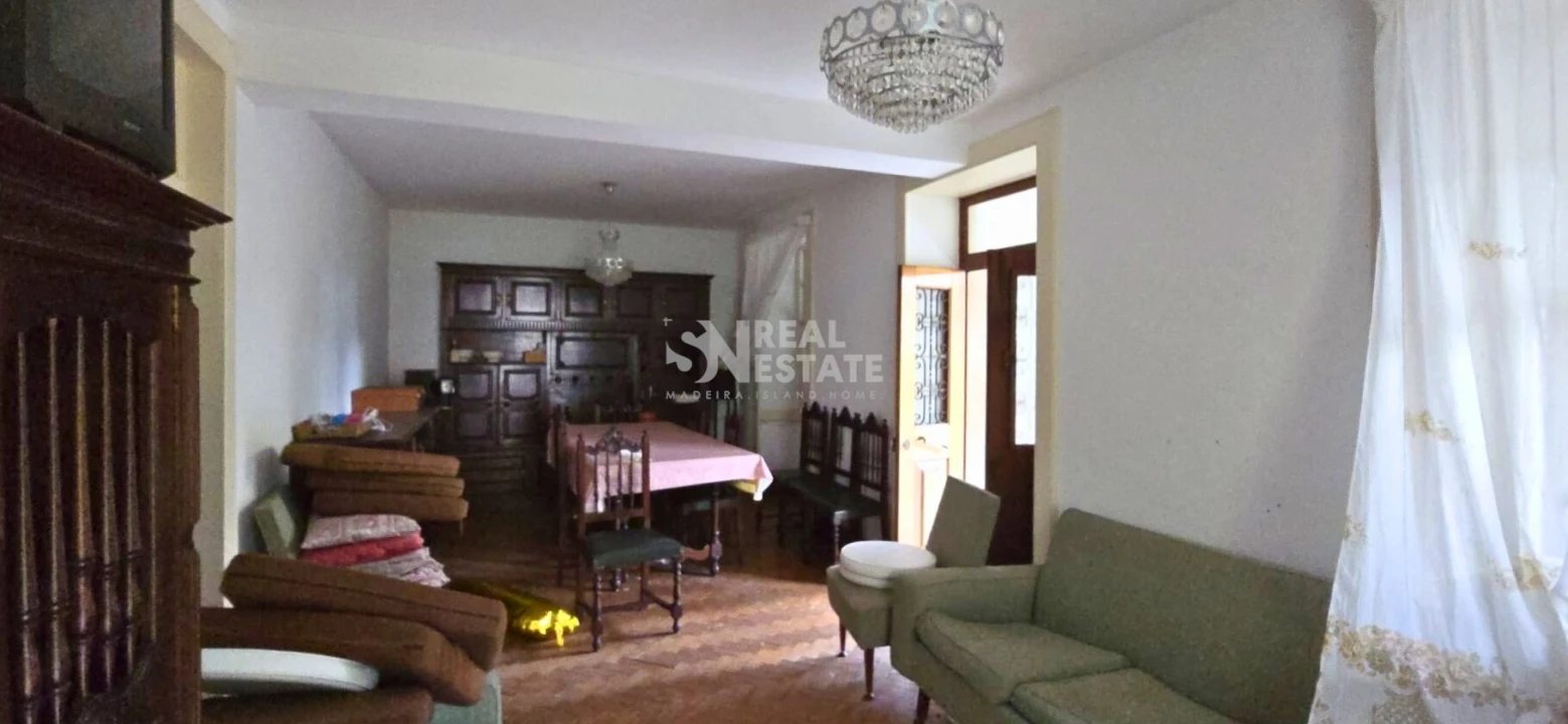 Moradia T4 para Venda em Ponta Delgada Foto 32