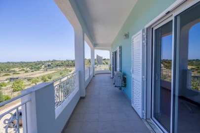 Moradia T4 para Venda em Lagos (São Sebastião e Santa Maria)
