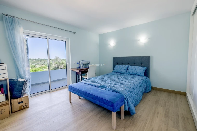 Moradia T4 para Venda em Lagos (São Sebastião e Santa Maria) Foto 40