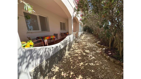 Moradia T8 para Venda em Lagos (São Sebastião e Santa Maria)