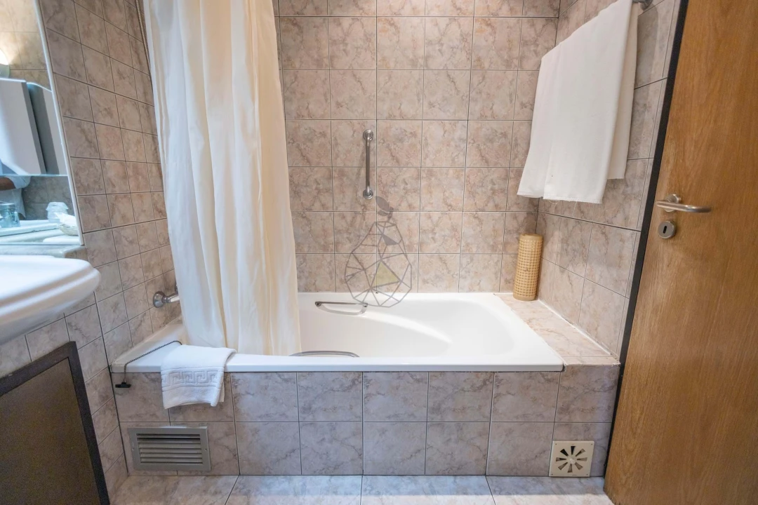 Apartamento T1 para Venda em Albufeira e Olhos de Água Foto 17