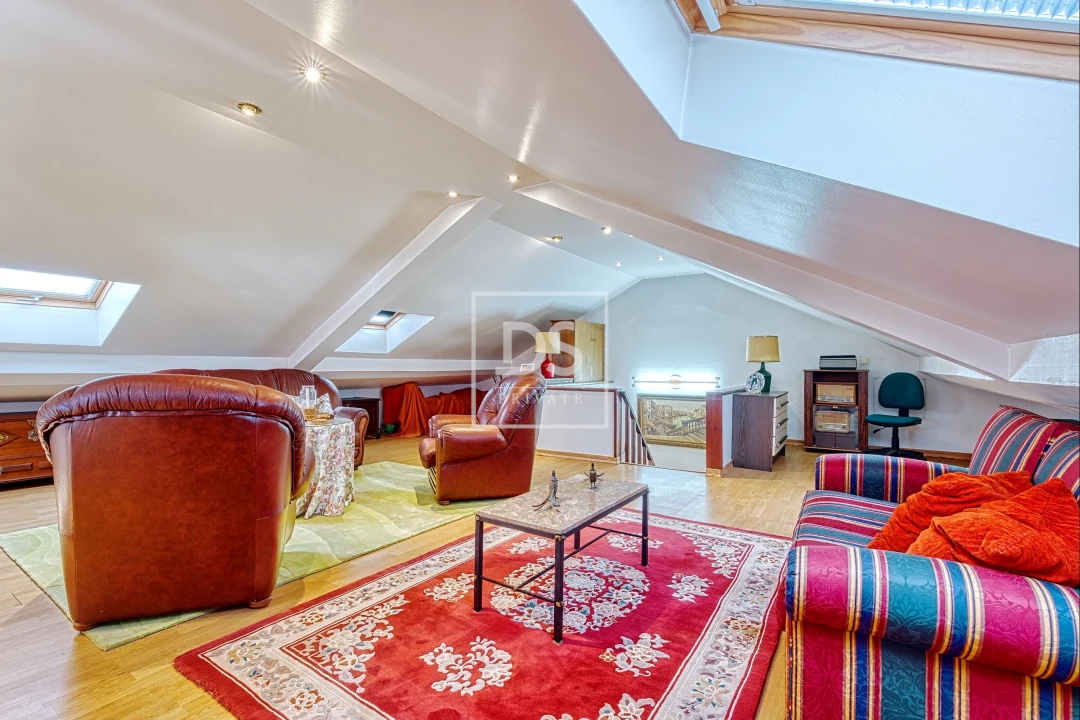 Moradia T5 para Venda em Algueirão-Mem Martins Foto 46