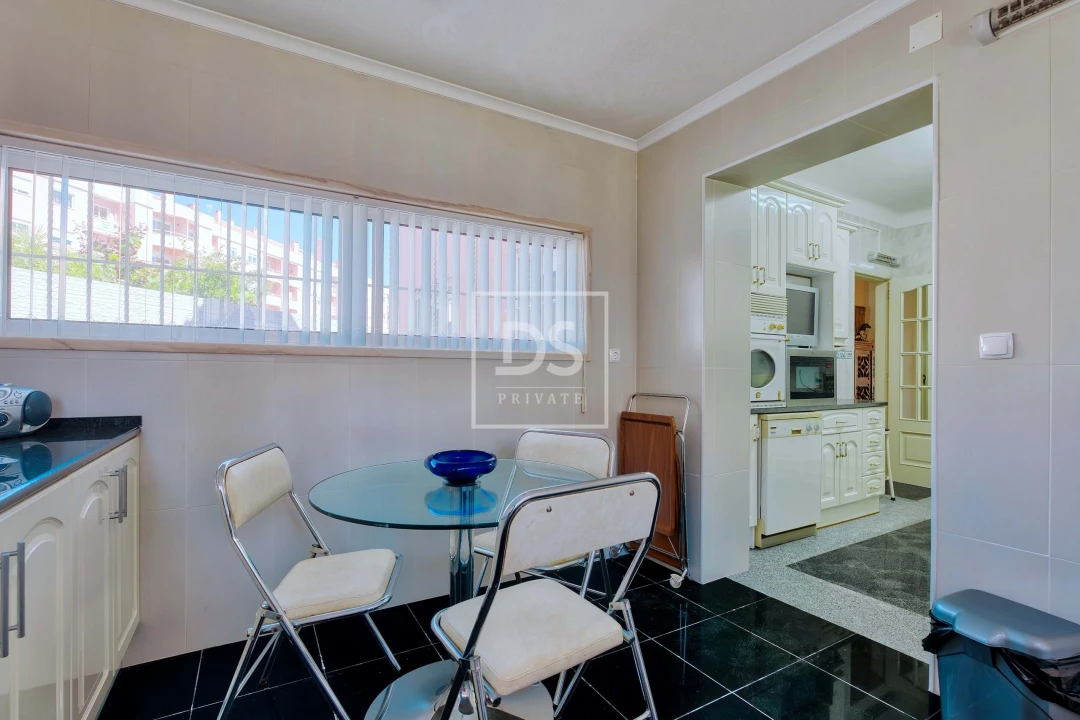 Moradia T5 para Venda em Algueirão-Mem Martins Foto 24