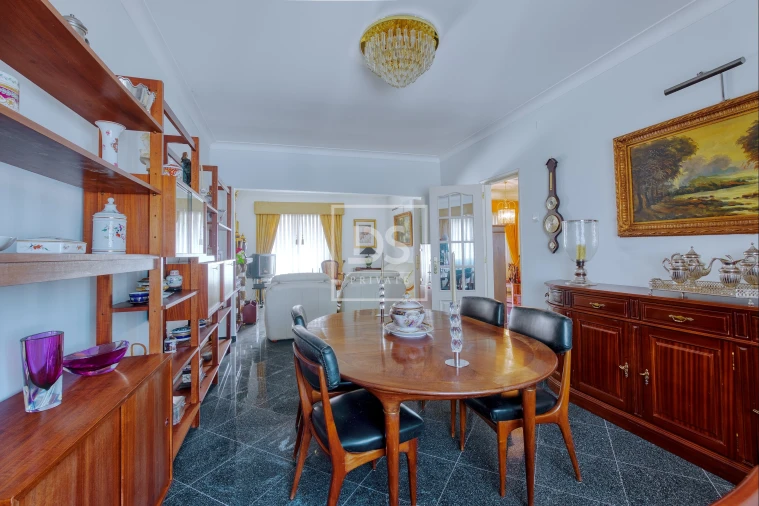 Moradia T5 para Venda em Algueirão-Mem Martins Foto 16