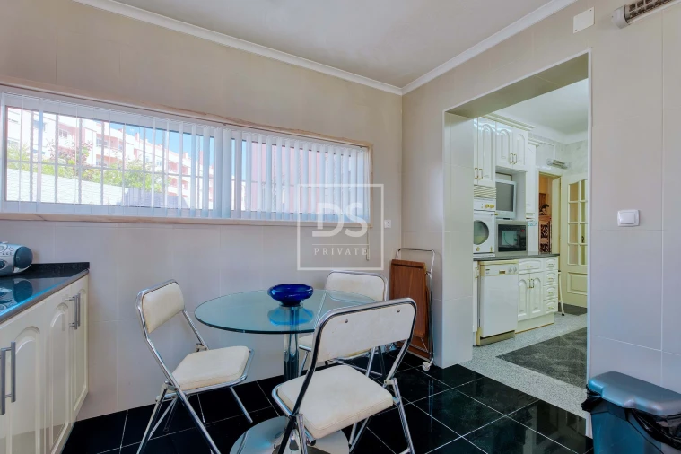 Moradia T5 para Venda em Algueirão-Mem Martins Foto 24