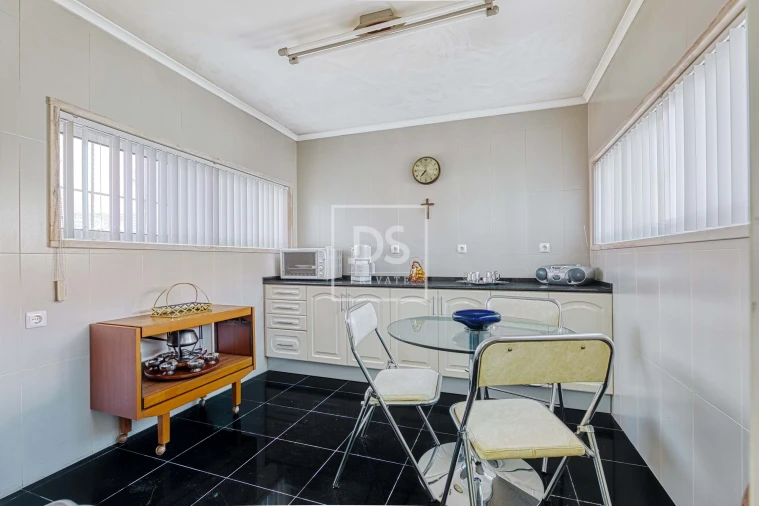 Moradia T5 para Venda em Algueirão-Mem Martins Foto 23