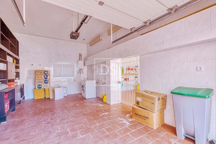 Moradia T5 para Venda em Algueirão-Mem Martins Foto 49