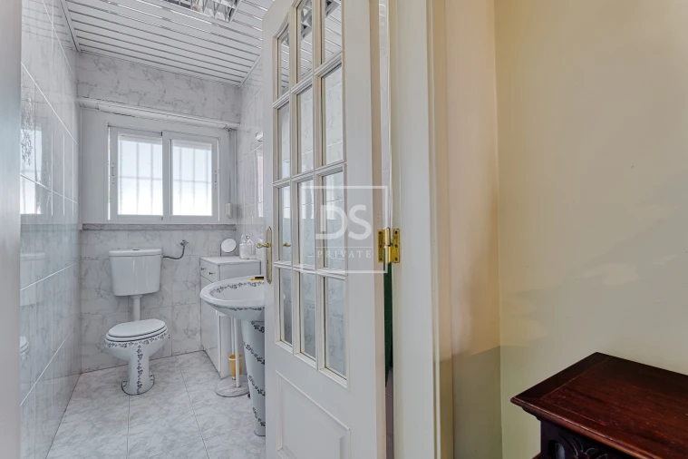 Moradia T5 para Venda em Algueirão-Mem Martins Foto 25