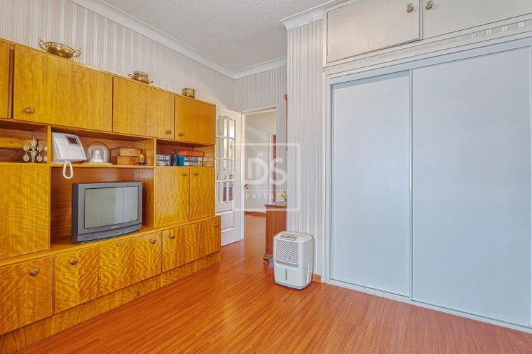 Moradia T5 para Venda em Algueirão-Mem Martins Foto 55