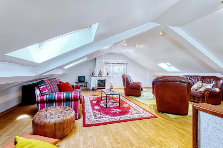 Moradia T5 para Venda em Algueirão-Mem Martins Foto 47