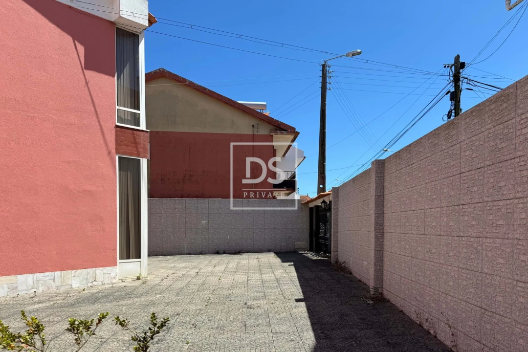 Moradia T5 para Venda em Algueirão-Mem Martins Foto 61