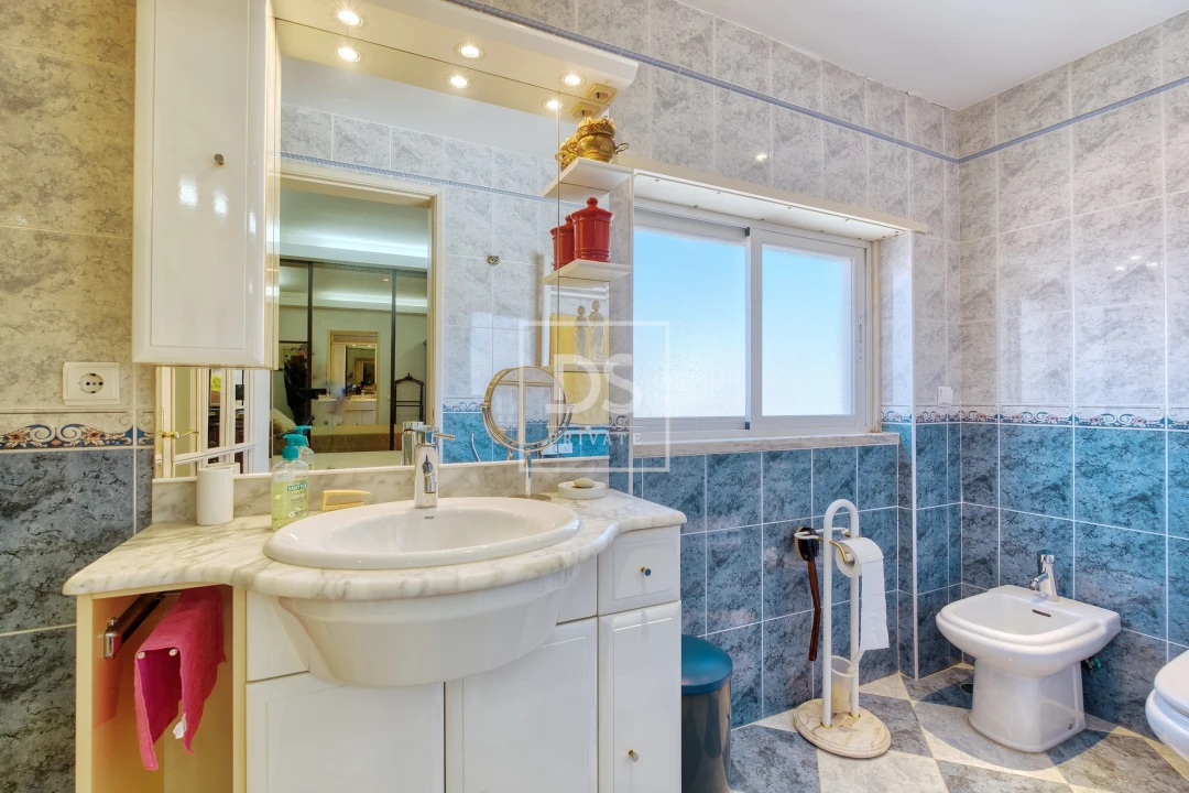 Moradia T5 para Venda em Algueirão-Mem Martins Foto 38