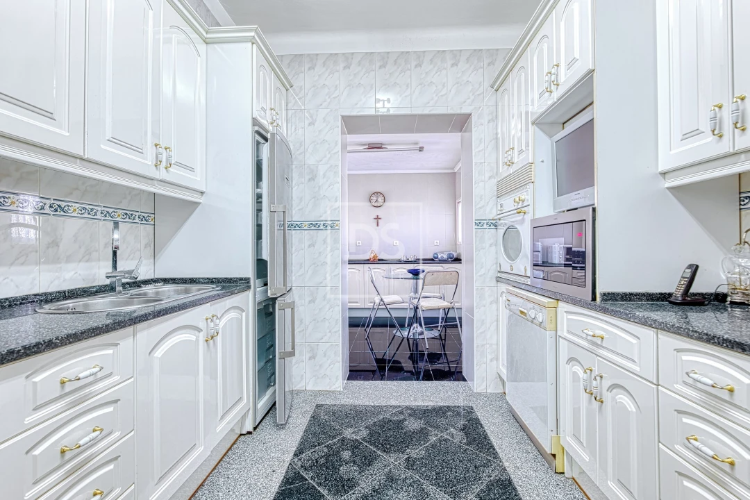 Moradia T5 para Venda em Algueirão-Mem Martins Foto 21