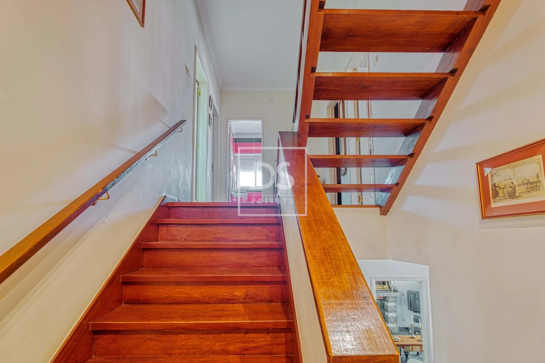 Moradia T5 para Venda em Algueirão-Mem Martins Foto 28