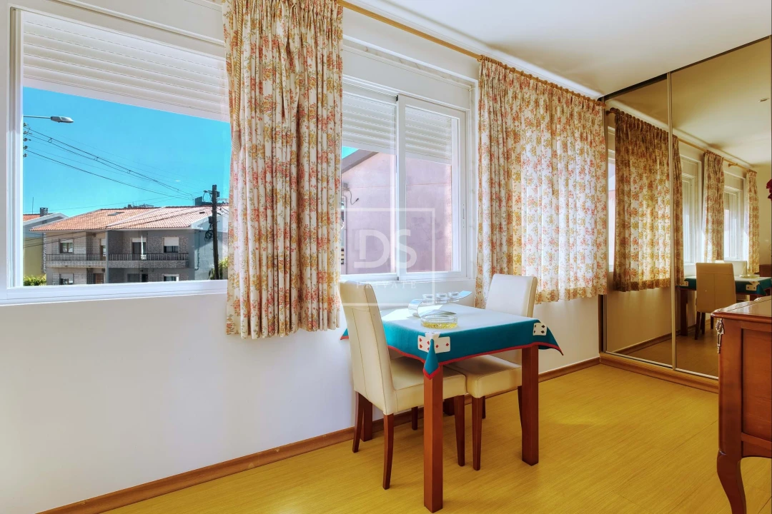 Moradia T5 para Venda em Algueirão-Mem Martins Foto 33