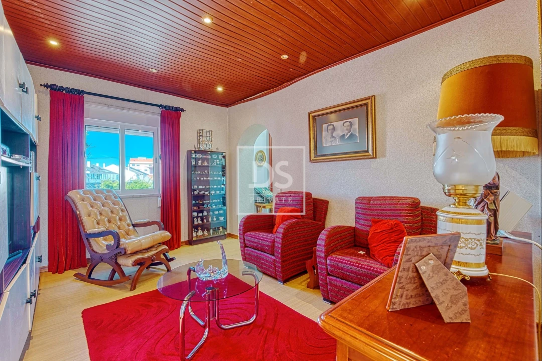 Moradia T5 para Venda em Algueirão-Mem Martins Foto 2