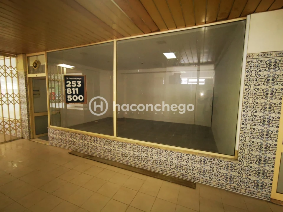 Loja para Venda em Arcozelo Foto 2