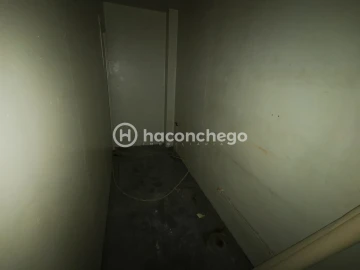 Loja para Venda em Arcozelo