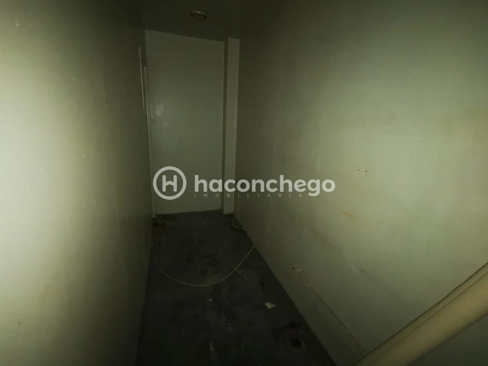 Loja para Venda em Arcozelo Foto 23