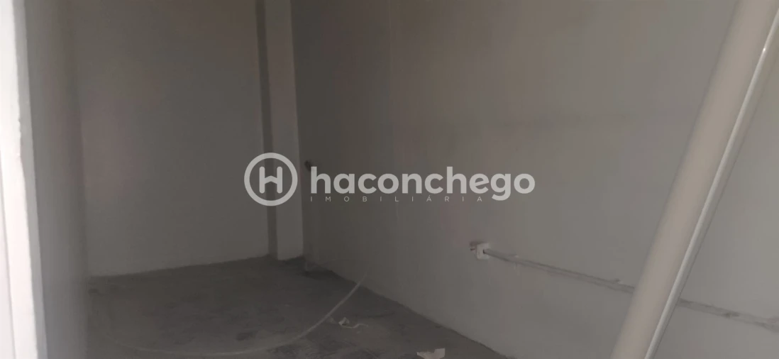 Loja para Venda em Arcozelo Foto 19