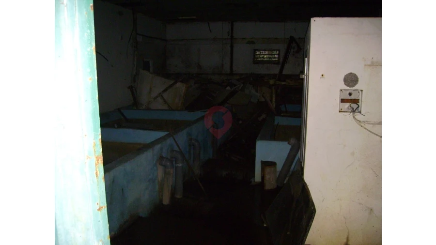 Armazém para Venda em Verdoejo Foto 10