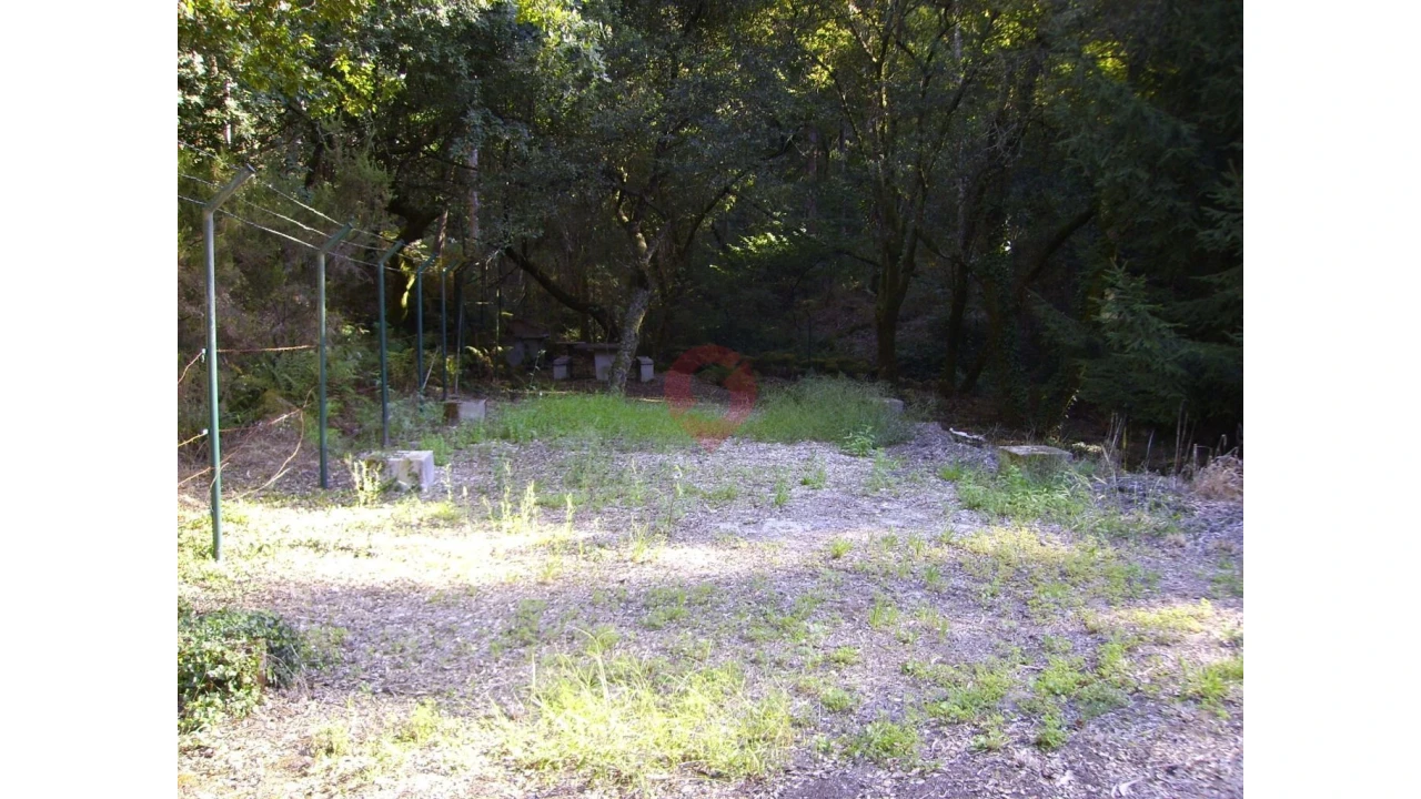 Armazém para Venda em Verdoejo Foto 9