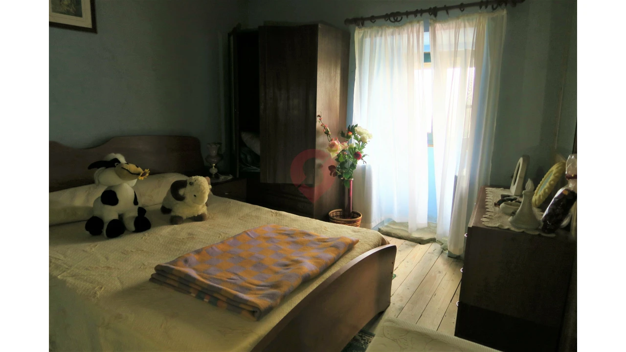 Moradia T1 para Venda em Penso Foto 5