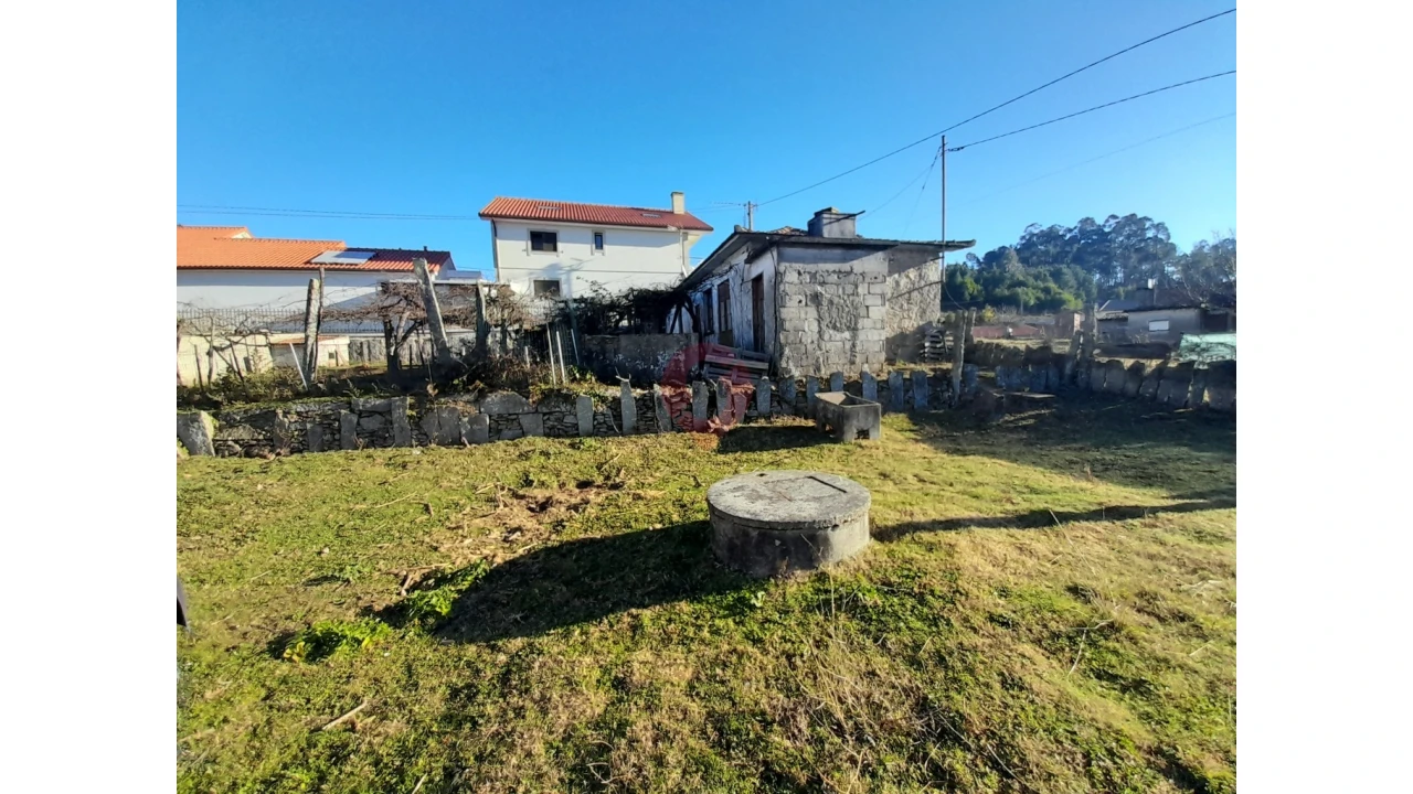 Moradia T2 para Venda em Troporiz e Lapela Foto 9