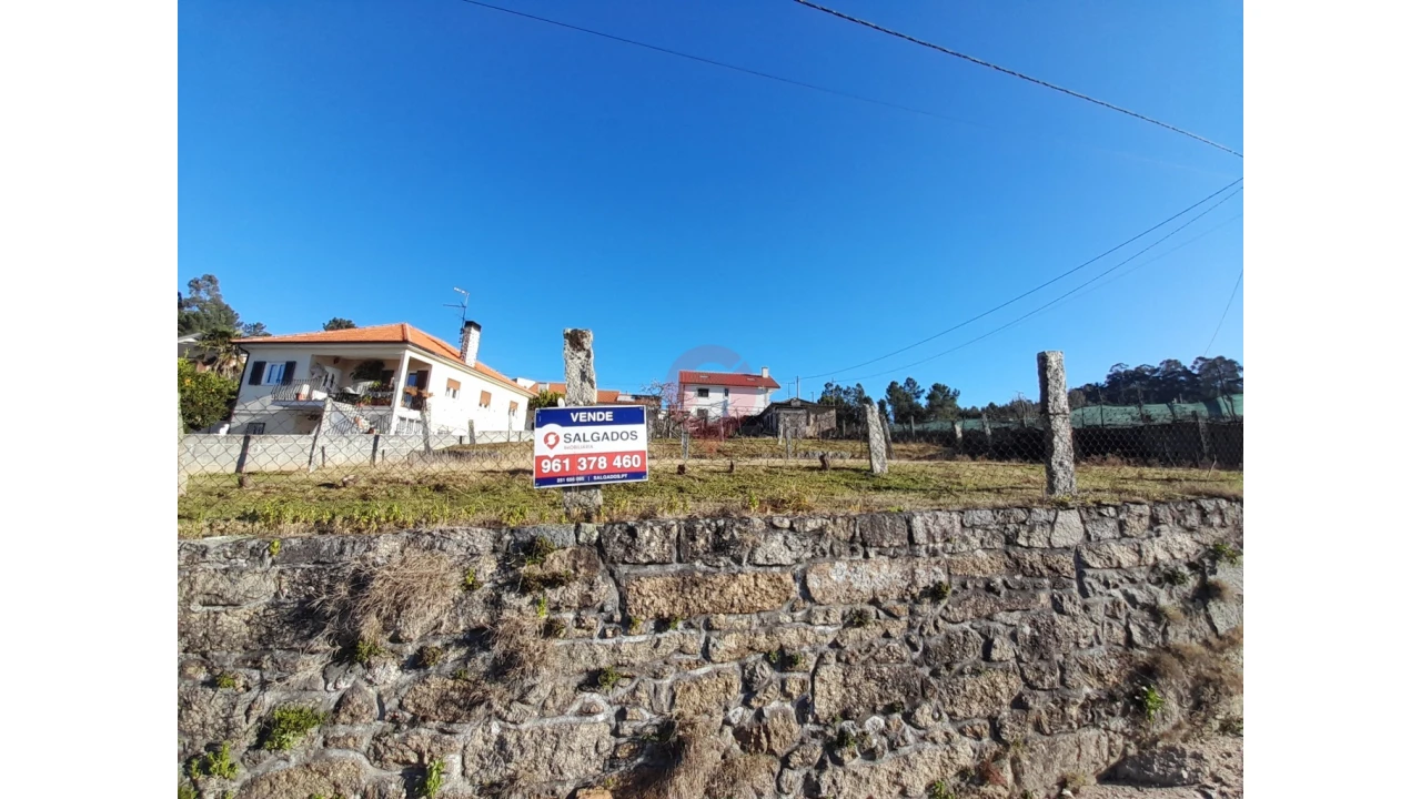 Moradia T2 para Venda em Troporiz e Lapela Foto 1