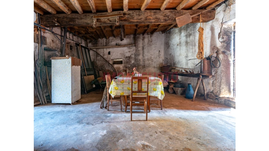 Moradia T2 para Venda em Castelo Mendo, Ade, Monteperobolso e Mesquitela Foto 6