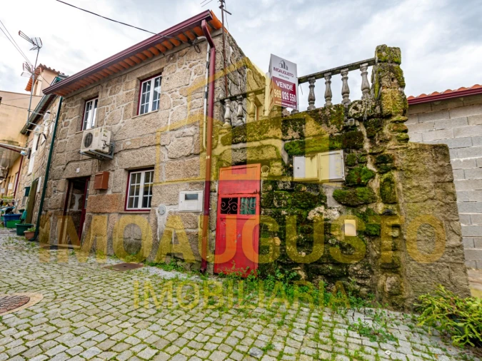 Moradia T1 para Venda em Paranhos Foto 1