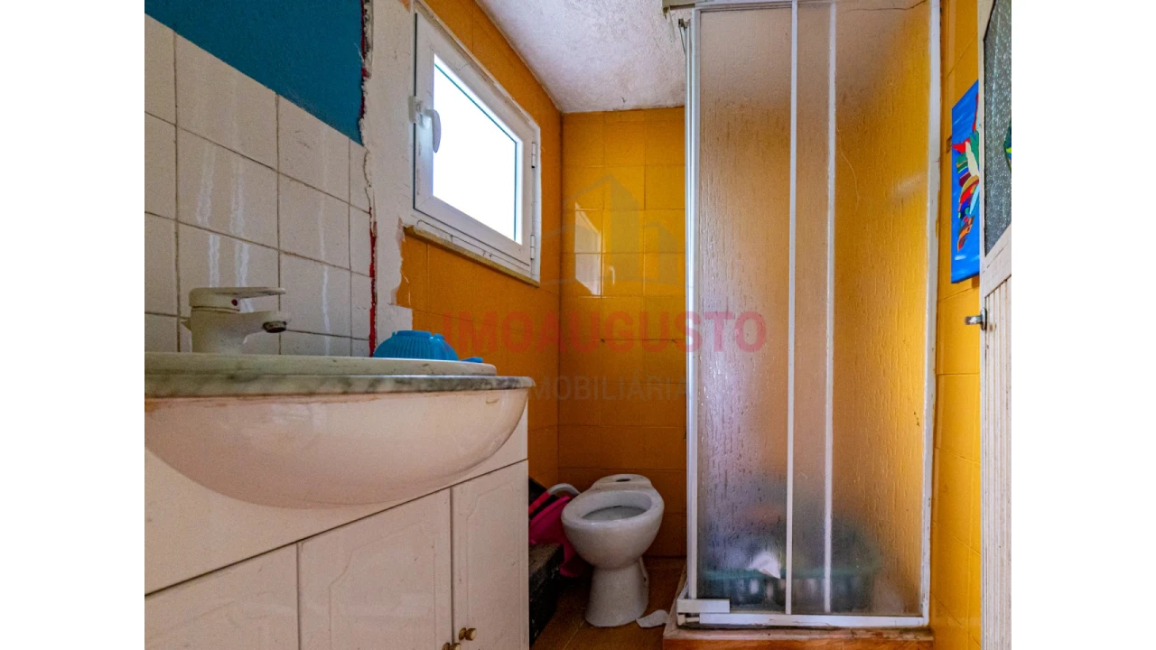 Moradia T2 para Venda em Paranhos Foto 7