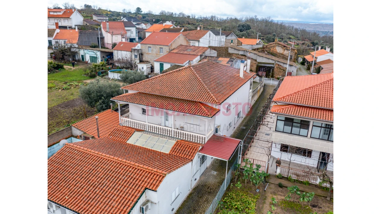 Moradia T4 para Venda em Freixo Foto 5