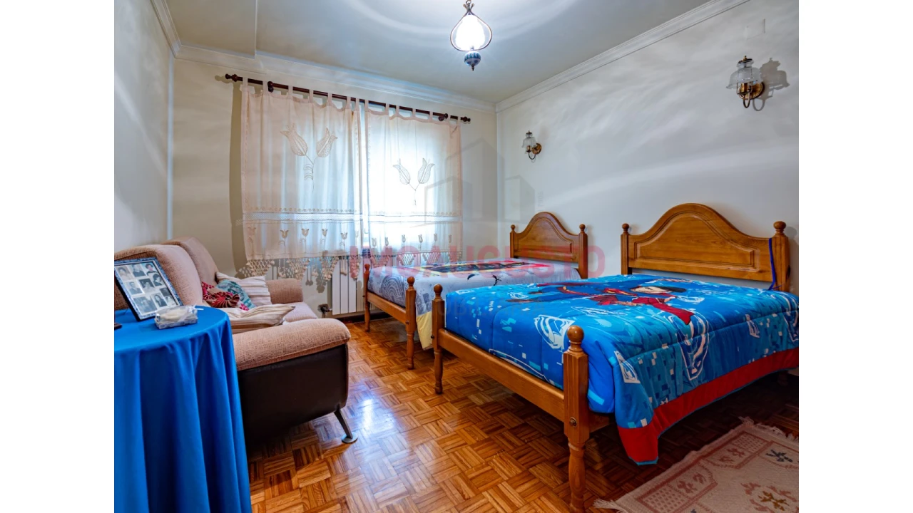 Moradia T4 para Venda em Freixo Foto 11