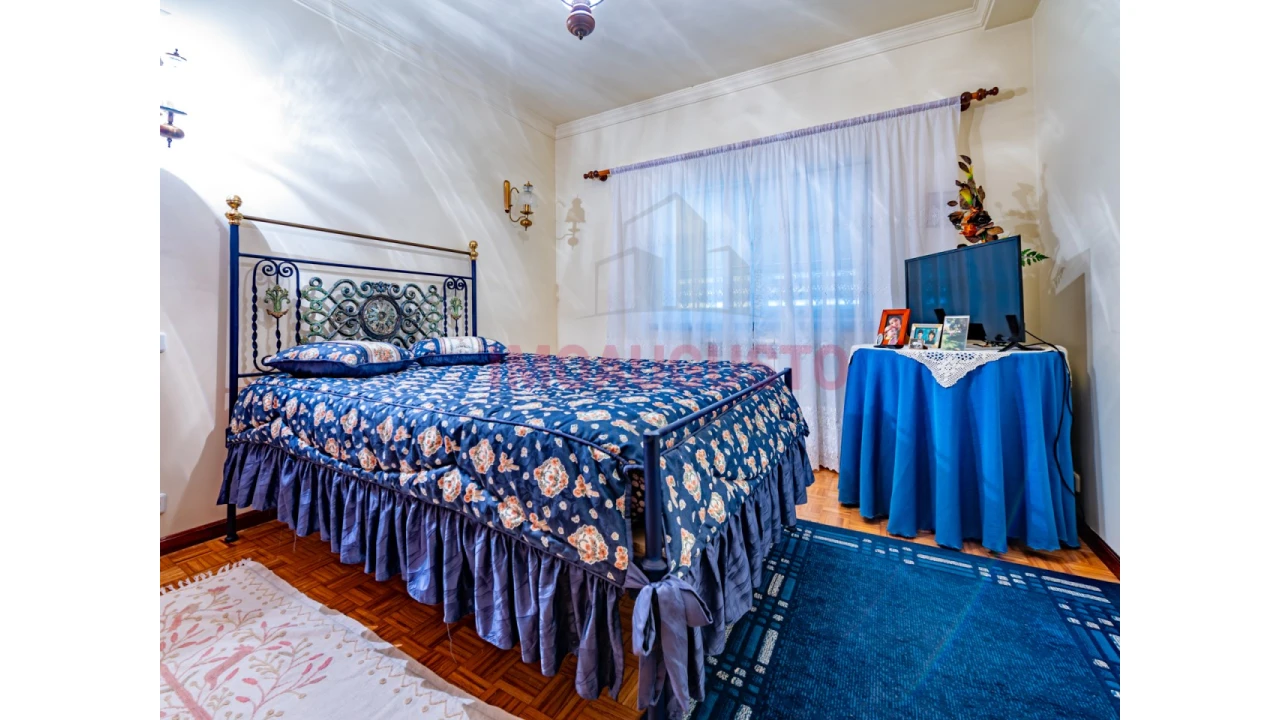 Moradia T4 para Venda em Freixo Foto 13